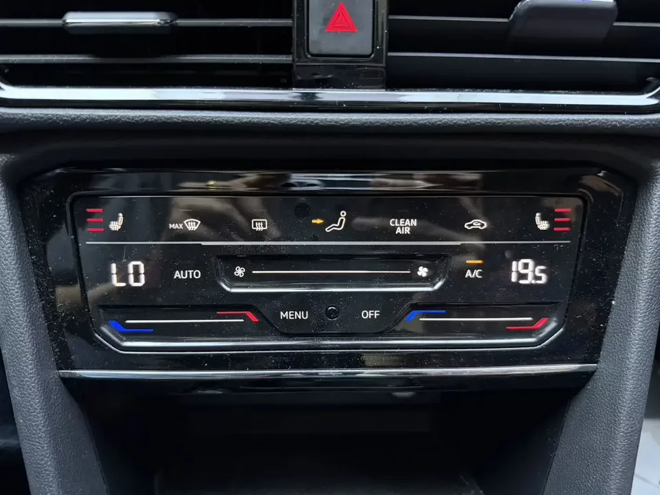 Volkswagen Tharu tuyue 2022 280TSI 2WD Deluxe Edition 2022 — thumbnail 3