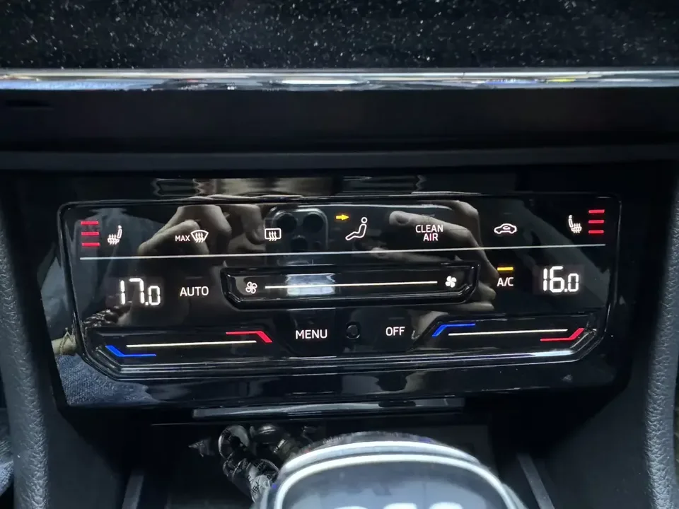 Skoda Superb Speedy 2023 TSI280 DSG Premium Edition 2023 — миниатюра 5