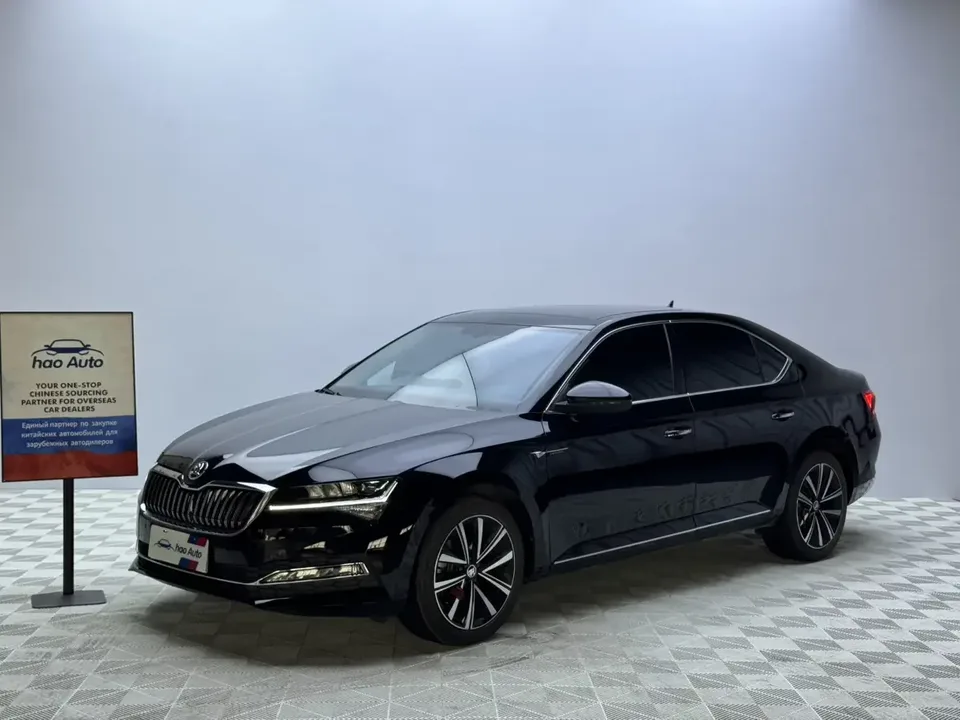 Skoda Superb Speedy 2023 TSI280 DSG Premium Edition 2023 — фото 1, купить с доставкой в Москву