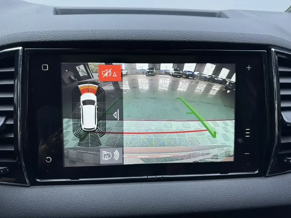 Skoda Karoq Korok 2022 TSI280 Premium Edition 2022 — thumbnail 3