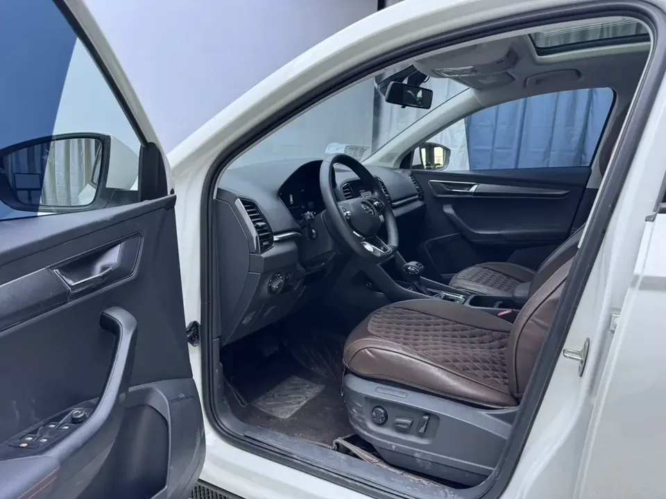 Skoda Karoq Korok 2022 TSI280 Premium Edition 2022 — thumbnail 4