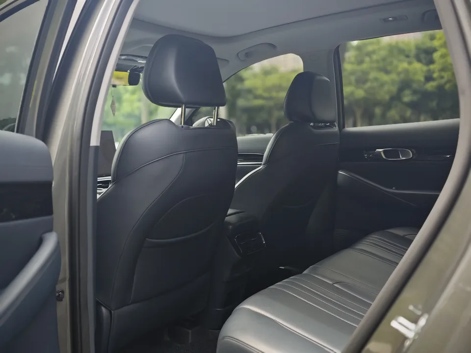Geely Galaxy E5 Galaxy E5 2024 440km Explorer Edition 2025 — thumbnail 3