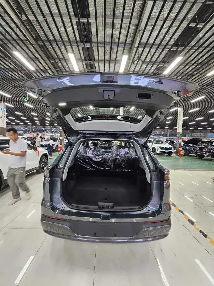 Chery Fengyun T8 Fengyun T8 2025 1.5T 130km Deluxe Edition 2025 — thumbnail 2