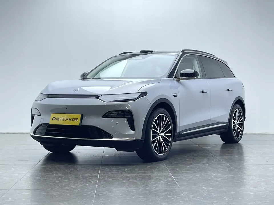 Leapmotor Zero running C11 Zero running C11 2026 Pure electric version 640 LiDAR Zhizun version 2025 — photo 1, buy with delivery to Moscow