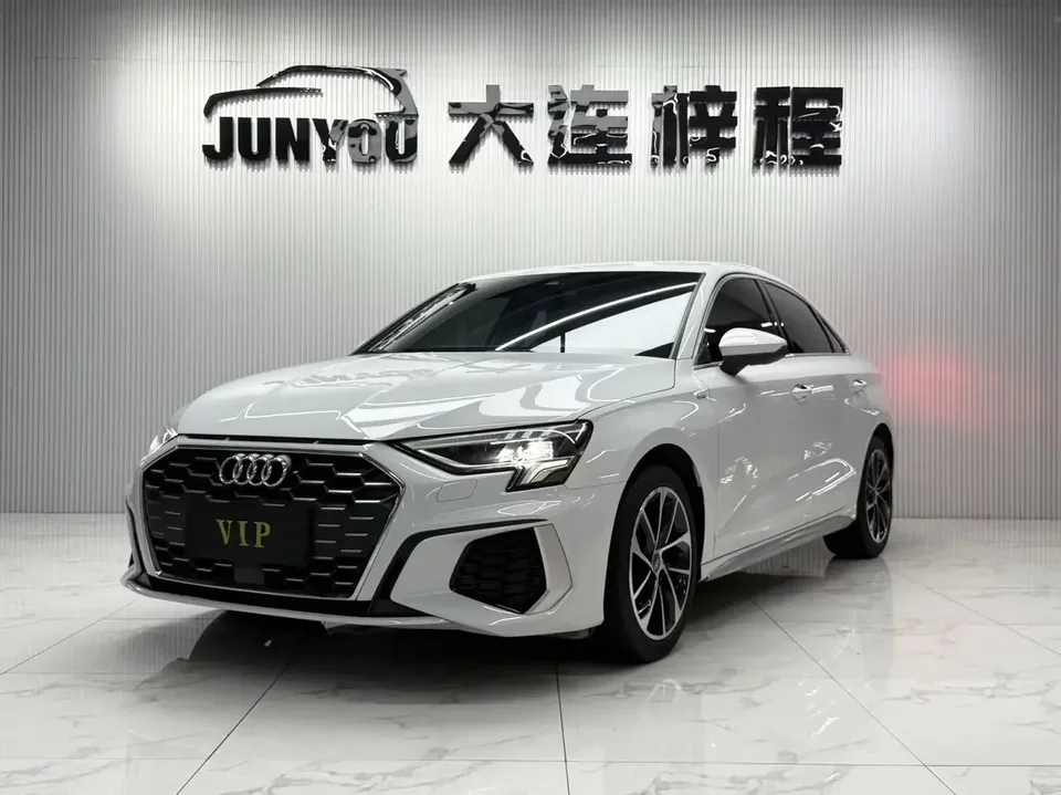 Audi A3 Audi A3 2022 A3L Limousine 35 TFSI Progressive Sports 2023 — photo 1, buy with delivery to Moscow