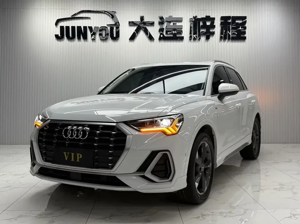 Audi Q3 Audi Q3 2023 35 TFSI Stylish Dynamic 2023 — photo 1, buy with delivery to Moscow