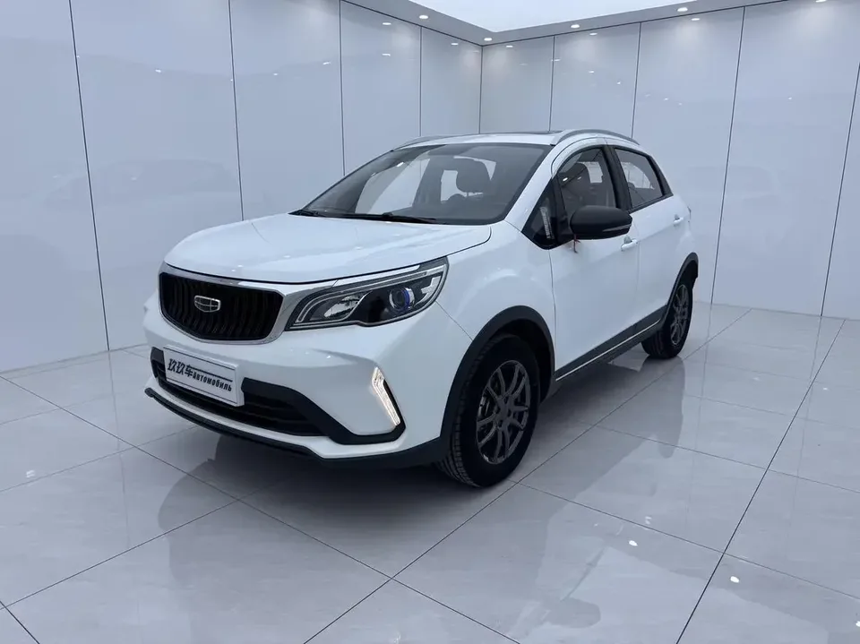 Geely Vision X3 Vision X3 2021 PRO 1.5L CVT Premium 2022 — фото 1, купить с доставкой в Москву