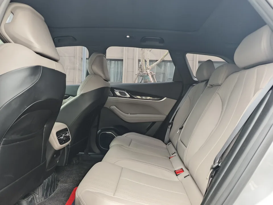 Geely Atlas L Boyue L 2025 The fourth generation 1.5TD DCT Jinxiu 2025 — thumbnail 3