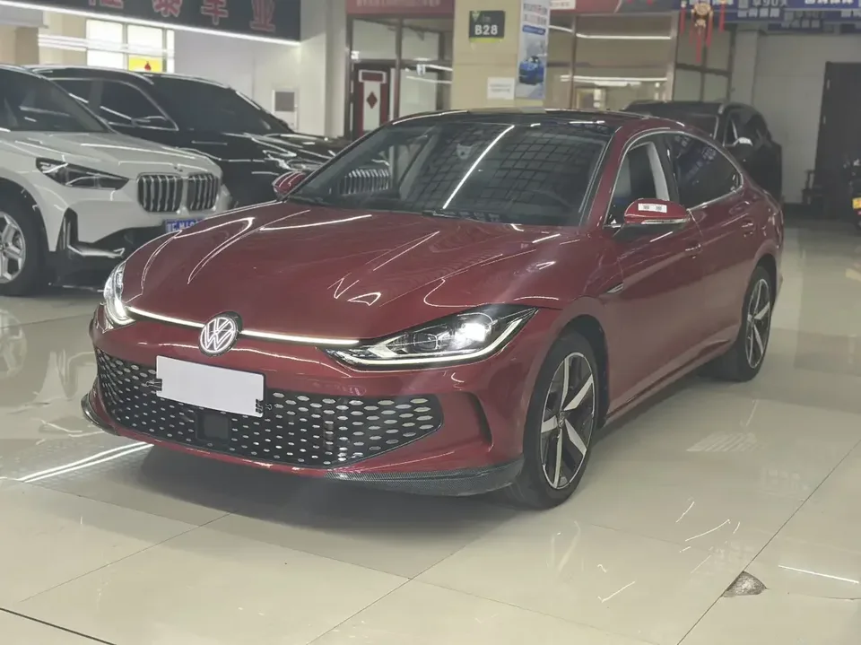 Volkswagen Lamando Lingdu 2022 Lingdu L 280TSI DSG Cool Edition 2022 — photo 1, buy with delivery to Moscow