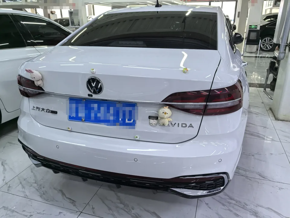 Volkswagen Lavida Lavida 2024 1.5L Automatic 5 Million Edition 2025 — thumbnail 4