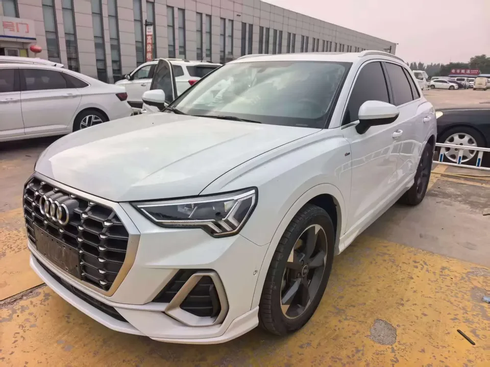 Audi Q3 Audi Q3 2022 35 TFSI Stylish Dynamic 2022 — photo 1, buy with delivery to Moscow