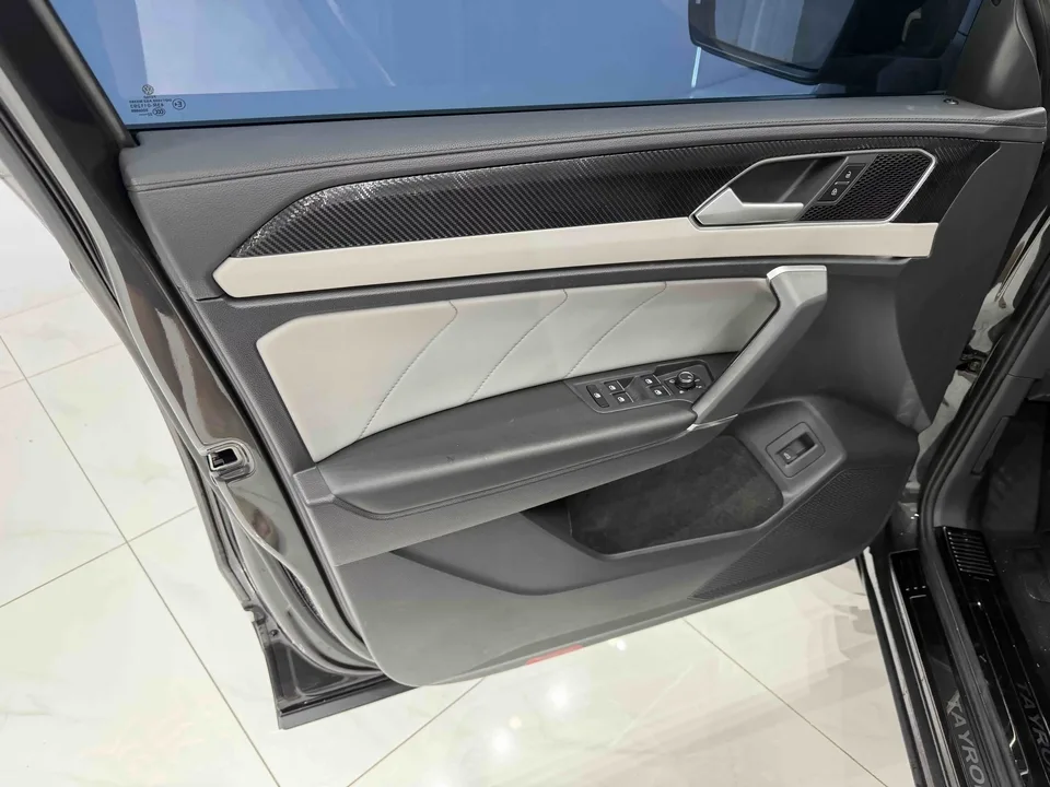 Volkswagen Tayron Tanyue 2023 280TSI 2WD Luxury Plus Advanced Edition 2023 — thumbnail 3