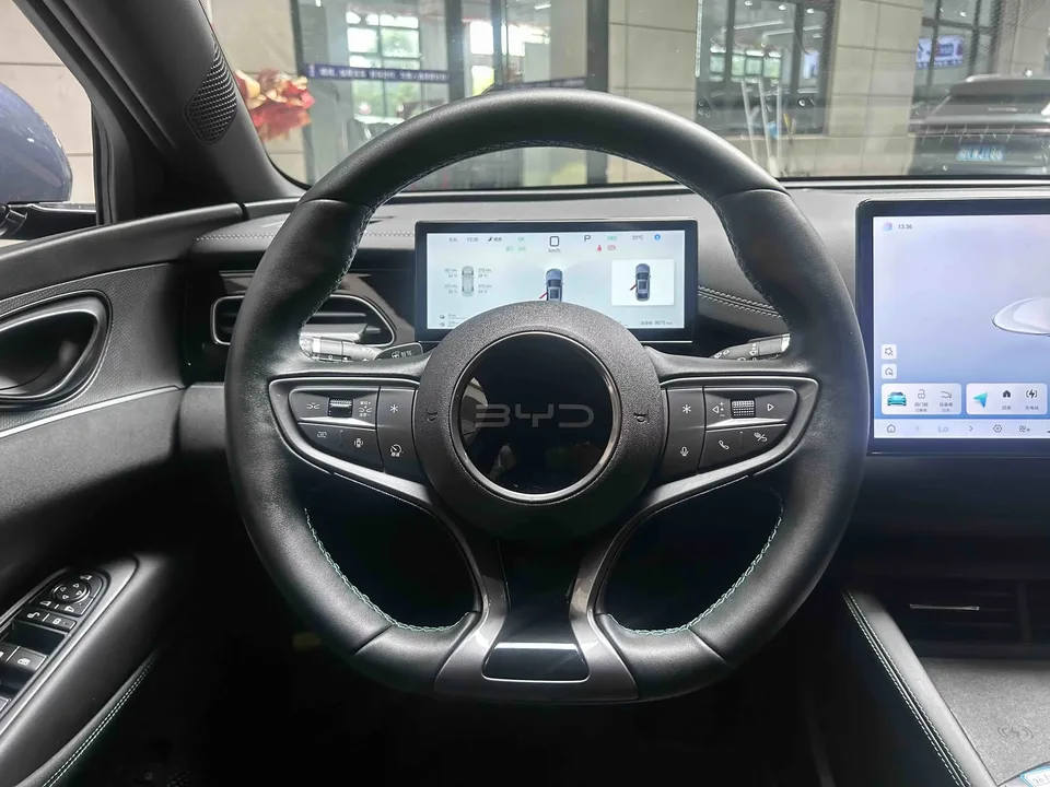 BYD Seal 06DM Seal 06DM 2025 DM-i 120KM Premium Edition 2025 — thumbnail 4