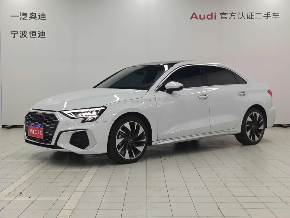 Audi A3 Audi A3 2022 A3L Limousine 35 TFSI Progressive Sports 2022 — photo 1, buy with delivery to Moscow