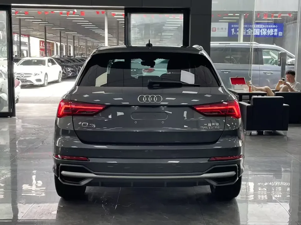 Audi Q3 Audi Q3 2022 35 TFSI Stylish Dynamic 2023 — thumbnail 2