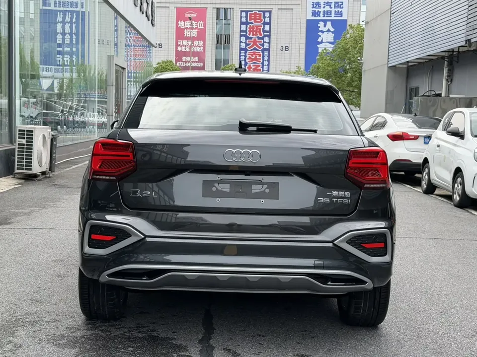 Audi Q2L Audi Q2L 2022 35 TFSI Progressive Elegance 2022 — миниатюра 2