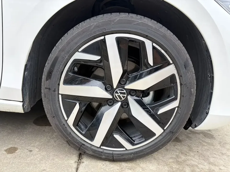 Volkswagen Lamando Lingdu 2023 Lingdu L 280TSI DSG Cool Edition 2023 — thumbnail 4