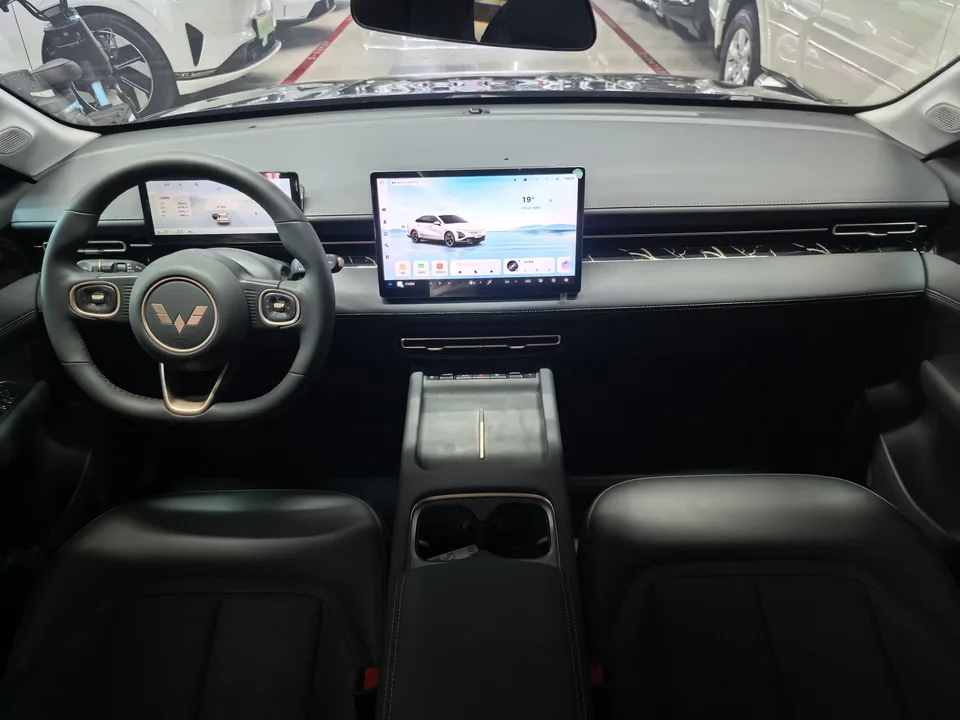 Wuling Starlight PHEV Wuling Starlight PHEV 2025 70km Smart Standard 2025 — thumbnail 3