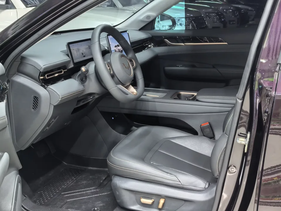 Wuling Starlight PHEV Wuling Starlight PHEV 2025 70km Smart Standard 2025 — thumbnail 4
