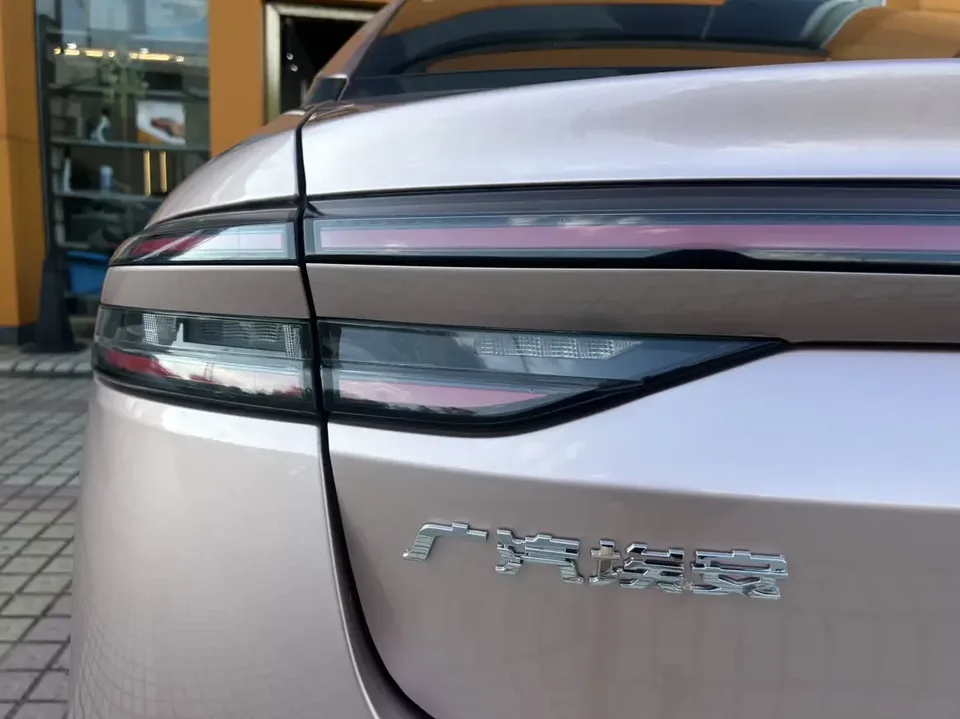 AION S AIONS 2022 Plus 70 Smart Edition Ternary Lithium 2023 — thumbnail 3