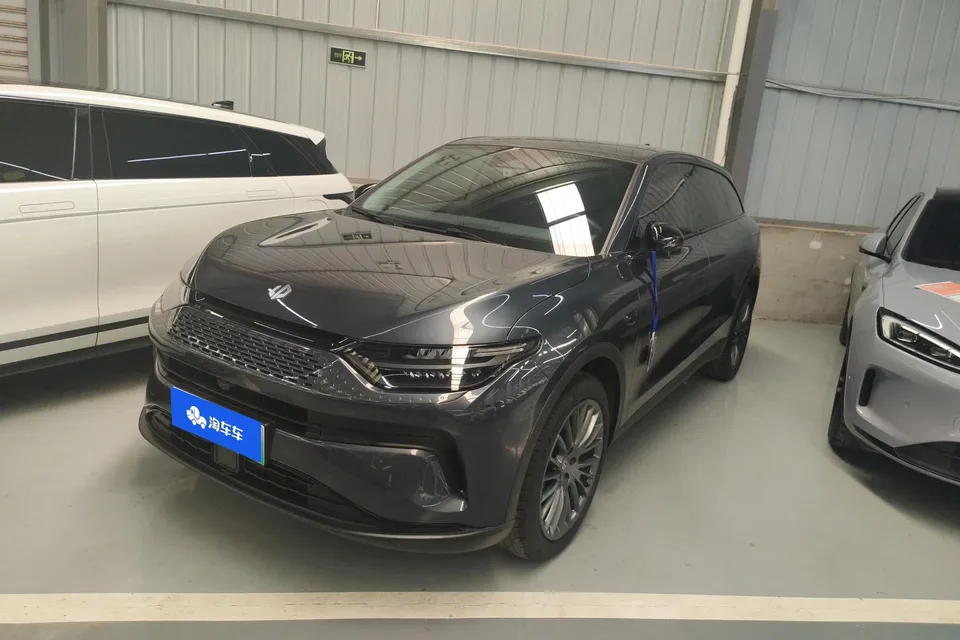 Leapmotor Zero running C11 Zero running C11 2023 Extended Range 180 Comfort Edition 2023 — photo 1, buy with delivery to Moscow