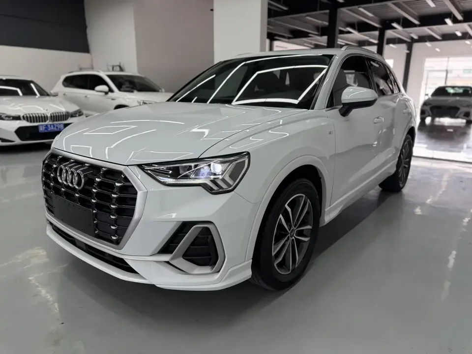 Audi Q3 Audi Q3 2022 35 TFSI Progressive Dynamic 2022 — photo 1, buy with delivery to Moscow