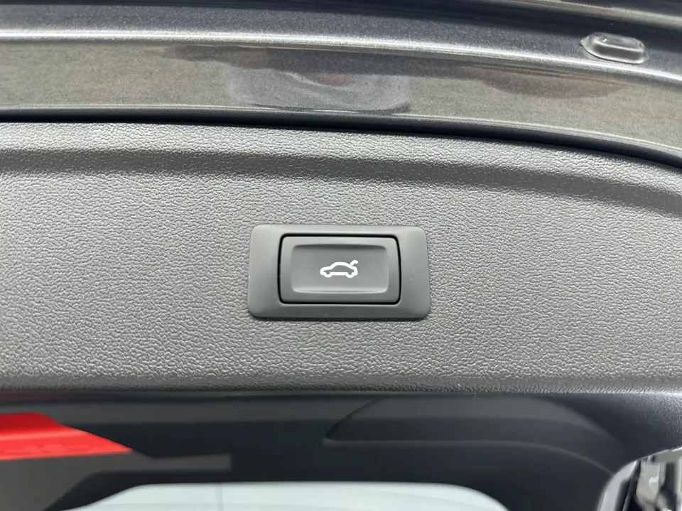 Audi A3 Audi A3 2023 A3L Limousine 35 TFSI facelift: progressive sports model 2023 — thumbnail 3