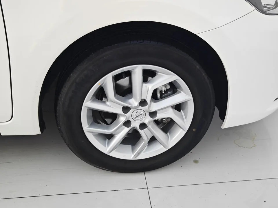 Nissan Tiida Tiida 2024 1.6L CVT Intelligent Travel Edition 2024 — миниатюра 3