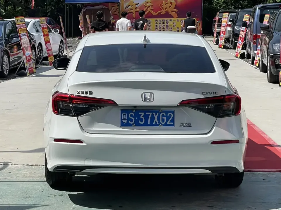 Honda CIVIC Civic 2022 240TURBO CVT Dynamic C-position Special Edition 2022 — thumbnail 2