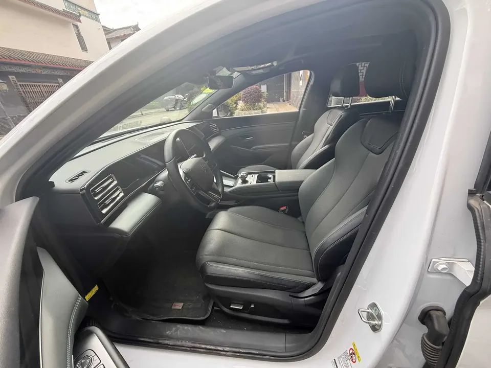 BYD Qin L DM Qin L DM 2024 DM-i 120KM Leading Type 2024 — thumbnail 5