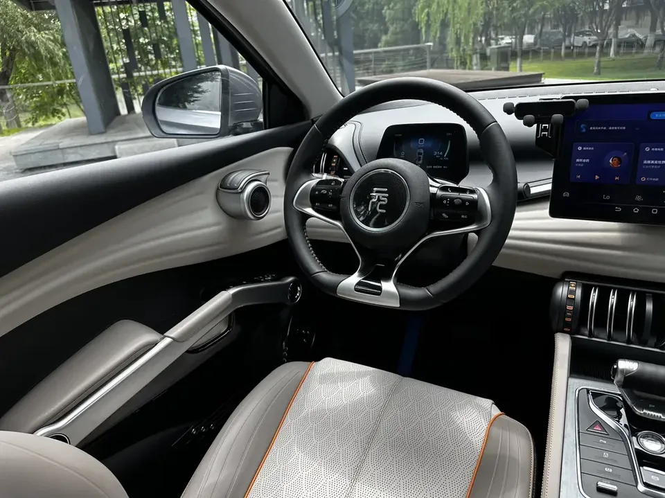 BYD Yuan Plus Yuan PLUS 2023 Champion Edition 430KM Leading Type 2024 — thumbnail 4