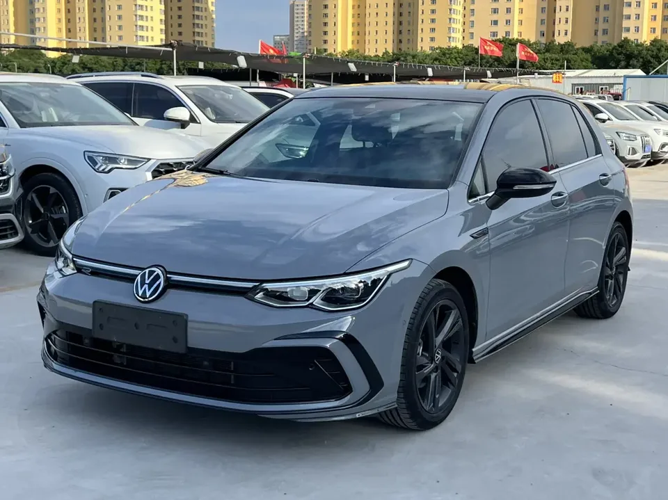 Volkswagen Golf golf 2022 280TSI DSG R-Line 2022 — photo 1, buy with delivery to Moscow