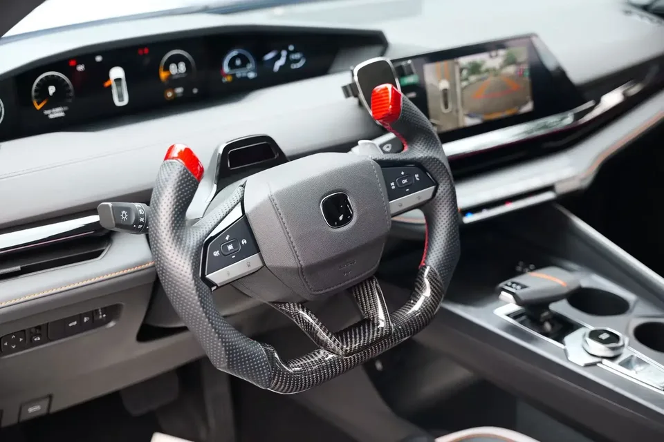 Changan UNI-V Changan UNI-V 2024 1.5T Premium 2024 — thumbnail 3