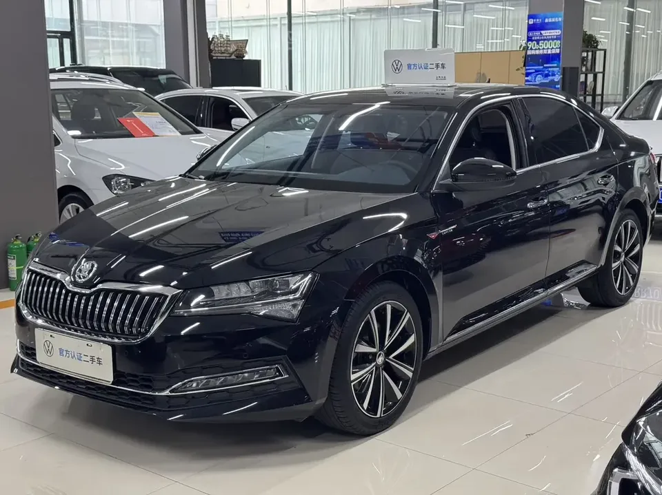 Skoda Superb Speedy 2022 Modified TSI280 DSG Premium Edition 2023 — photo 1, buy with delivery to Moscow
