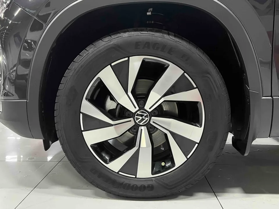 Volkswagen Tayron Tanyue 2022 280TSI 2WD Luxury Smart Edition 2022 — thumbnail 4