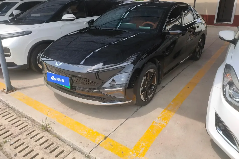 Wuling Starlight EV Wuling Starlight EV 2025 610km Smart Flagship 2025 — photo 1, buy with delivery to Moscow
