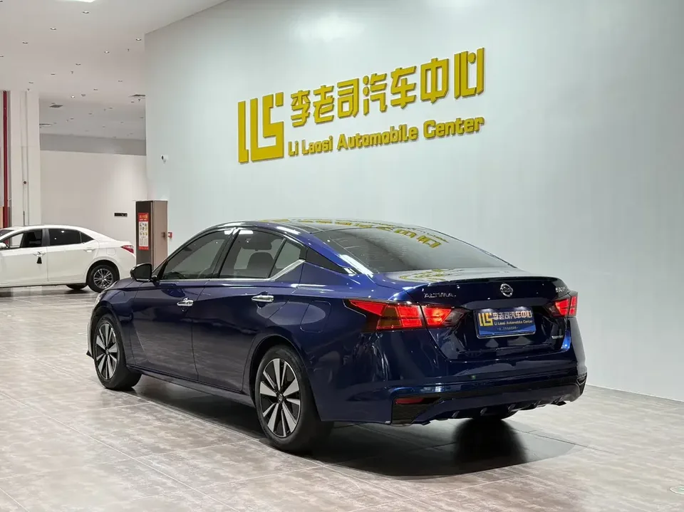 Nissan Altima Sound of nature 2021 2.0L XL Comfort Edition 2022 — thumbnail 2