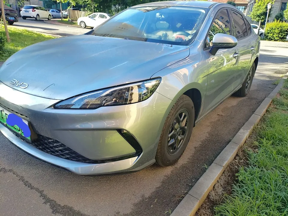 BYD Seal 05DM Seal 05DM 2026 DM-i 128KM Luxury 2025 — photo 1, buy with delivery to Moscow