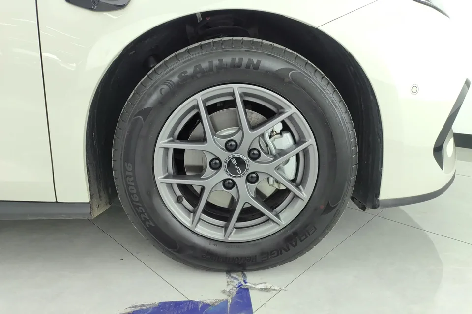 BYD Seal 06DM Seal 06DM 2025 DM-i 80KM Deluxe Smart Driving Edition 2025 — thumbnail 3