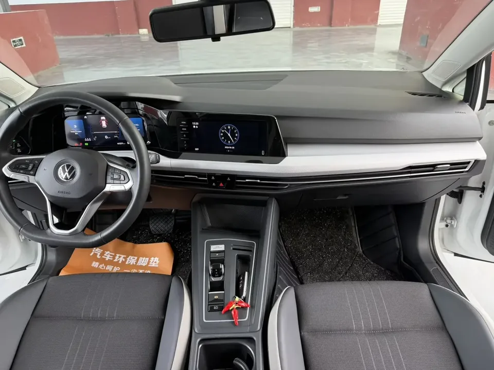 Volkswagen Golf golf 2023 280TSI DSG Pro 2023 — thumbnail 4