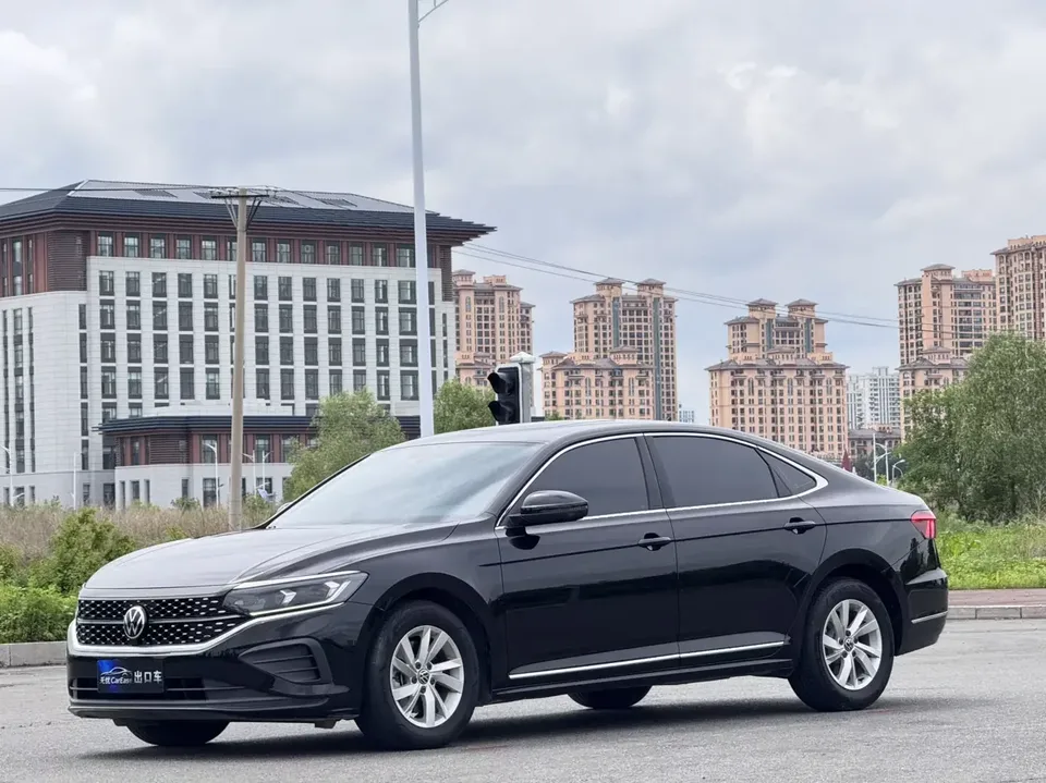 Volkswagen Passat Passat 2022 280TSI Elite Edition 2022 — photo 1, buy with delivery to Moscow