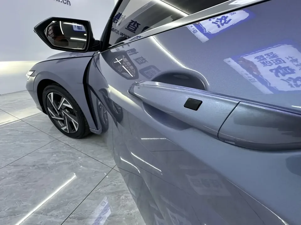 Hyundai Elantra Elantra 2023 1.5L CVT LUX Premium Edition 2024 — thumbnail 3