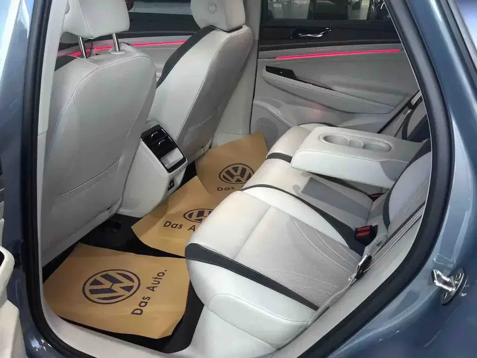 Volkswagen ID.7 VIZZION ID.7 VIZZION 2024 First Edition 2023 — миниатюра 3