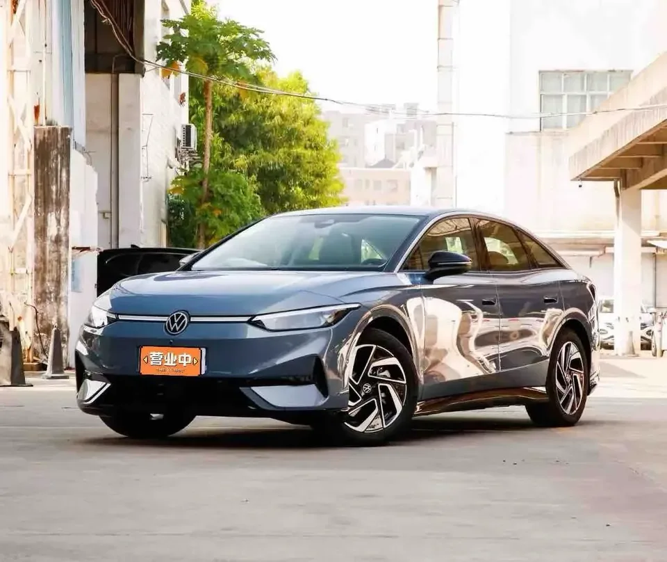 Volkswagen ID.7 VIZZION ID.7 VIZZION 2024 First Edition 2023 — фото 1, купить с доставкой в Москву