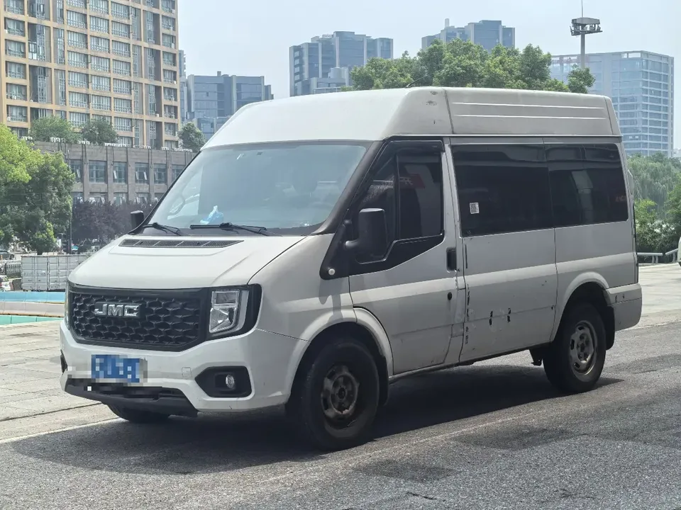 Jiangling Fushun Fushun 2023 2.0T manual diesel short-axle mid-top commercial multi-purpose passenger car 5 seats 2024 — фото 1, купить с доставкой в Москву