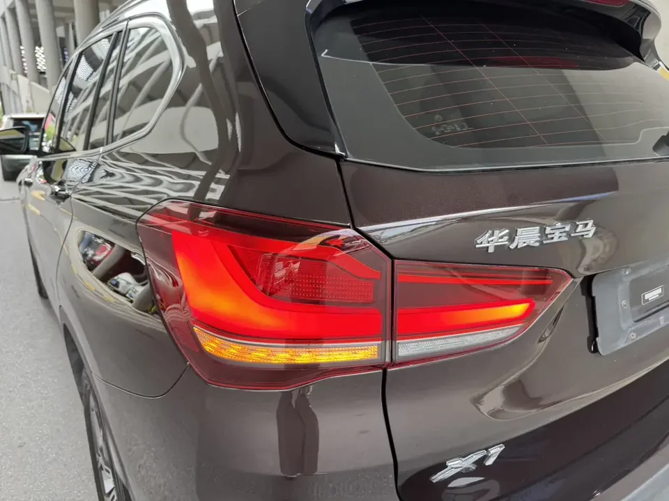 BMW X1 BMW X1 2022 sDrive20Li Fashion 2023 — миниатюра 3