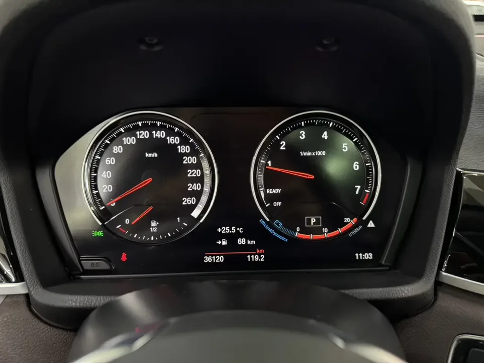 BMW X1 BMW X1 2022 sDrive20Li Fashion 2023 — миниатюра 5