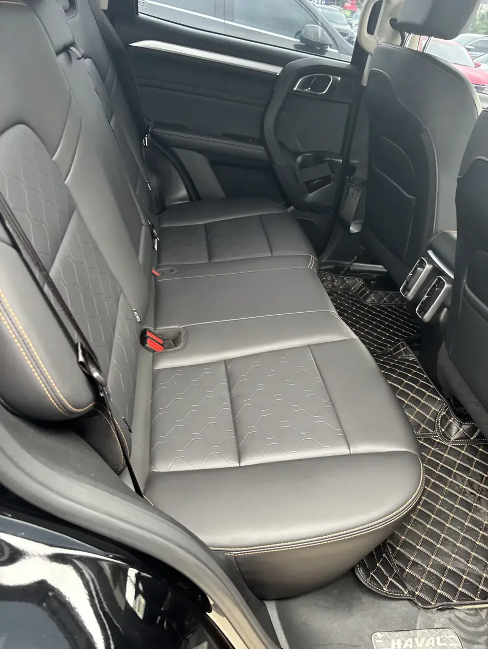 Haval Dargo Harvard dog 2022 1.5T 2WD Husky Edition 2023 — миниатюра 3