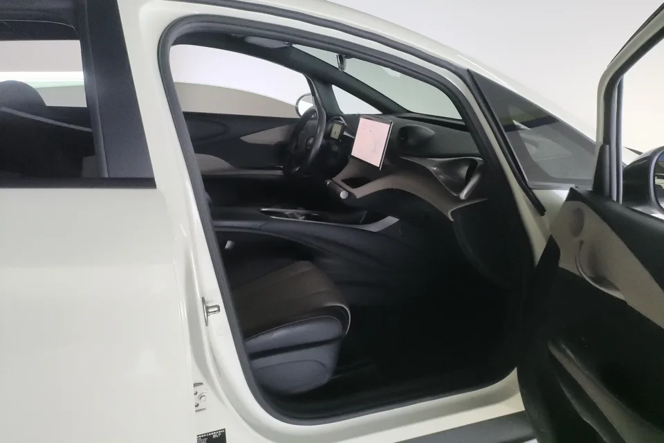 BYD Dolphin dolphin 2023 Free version 2023 — thumbnail 3