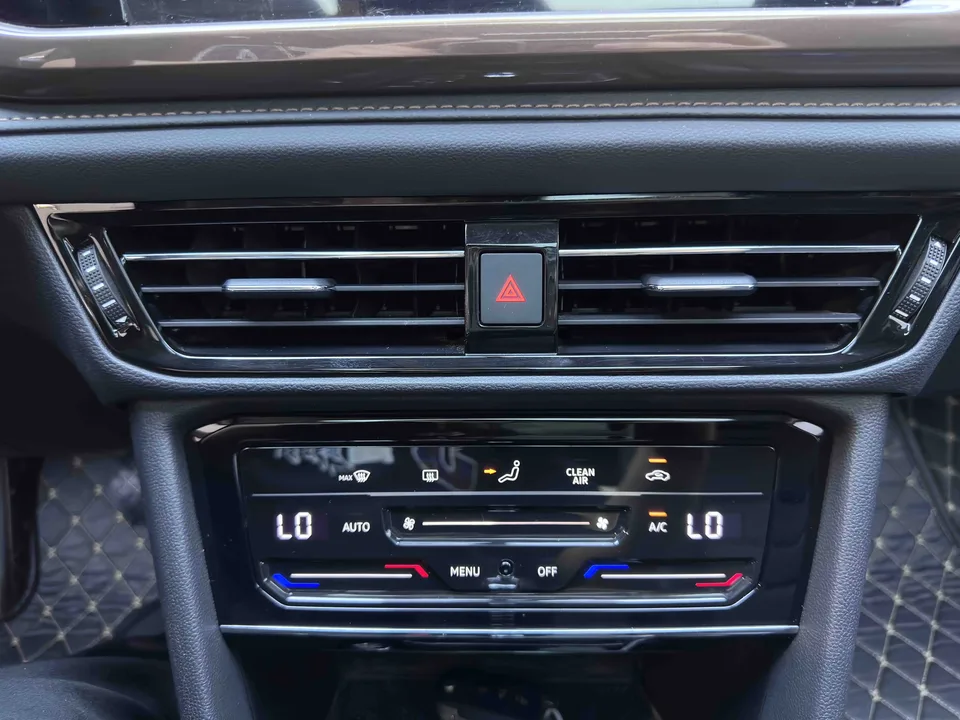 Volkswagen Tharu tuyue 2022 280TSI 2WD Comfort Edition 2022 — миниатюра 4
